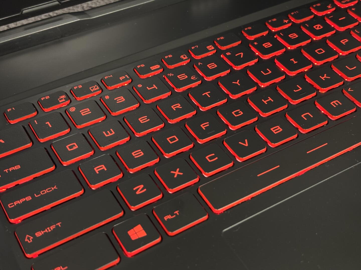 Купить Игровой ноутбук MSI GL63 MS-16P7 недорого